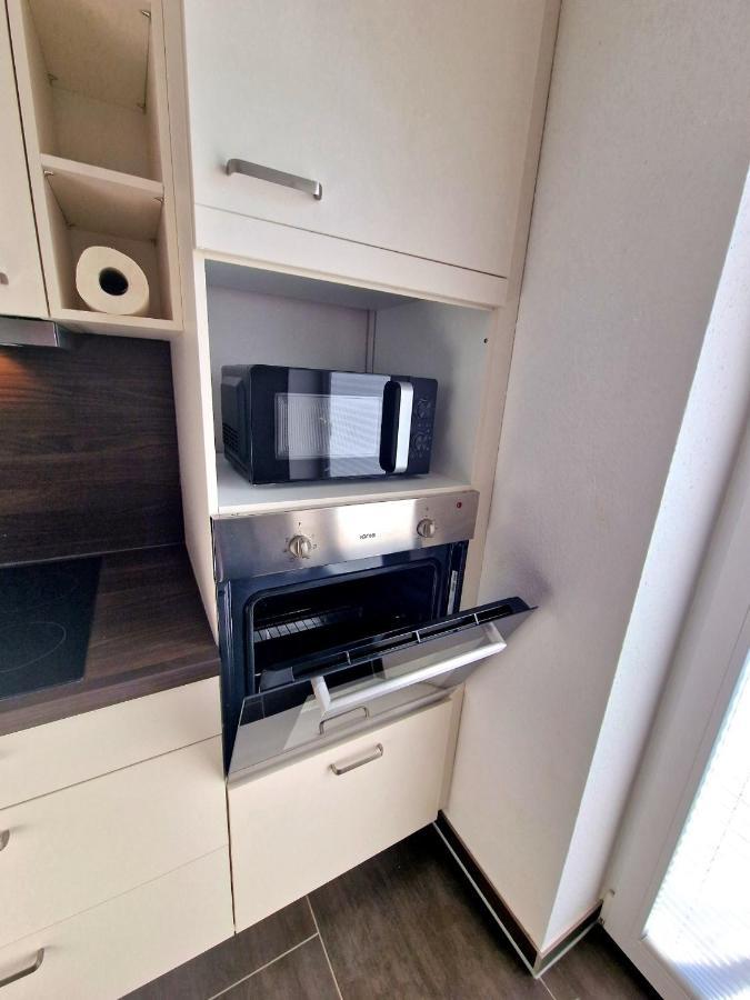 Exklusive In Holthausen 2zim, 2badez,kueche,balkon,waschmaschine