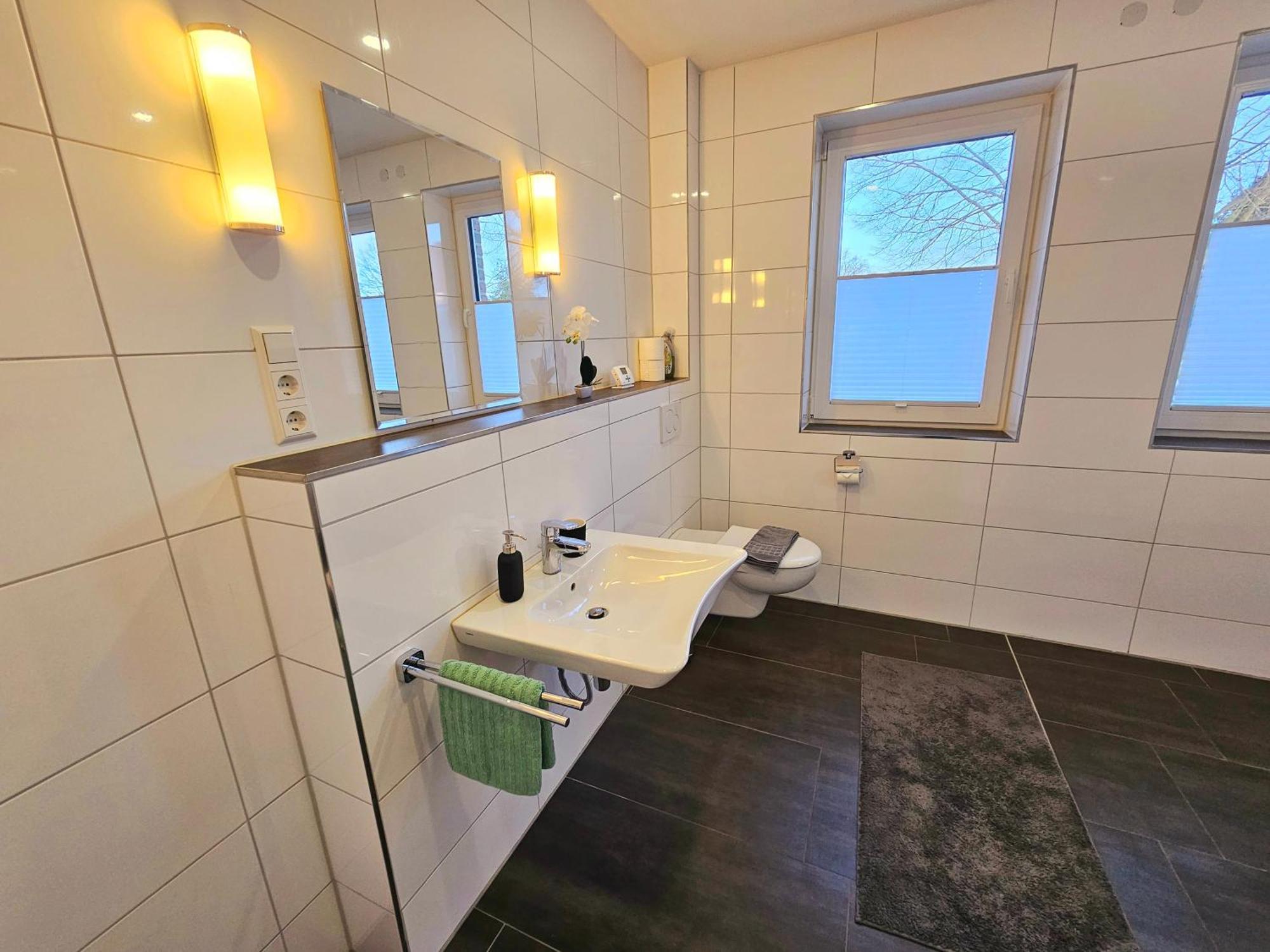 Apartment Exklusive In Holthausen 2zim, 2badez,kueche,balkon,waschmaschine Lingen (Ems)
